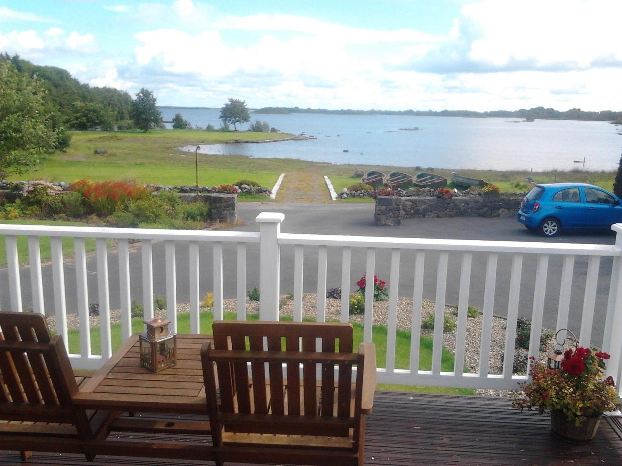 The Waterfront House Country Home Oughterard Esterno foto