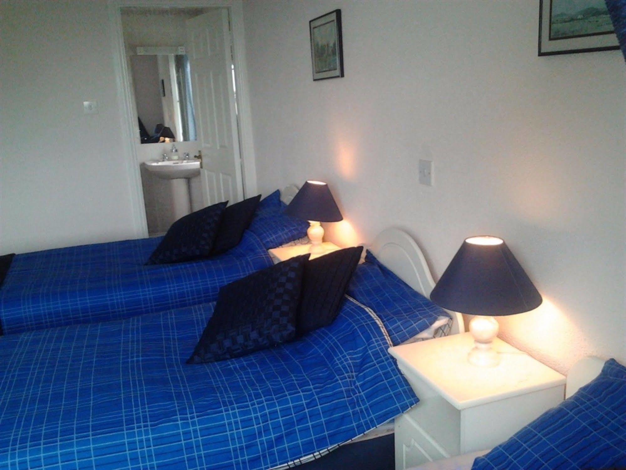 The Waterfront House Country Home Oughterard Esterno foto